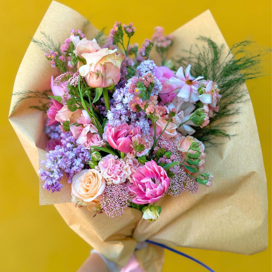 Seasonal Bouquet - Florists Choice